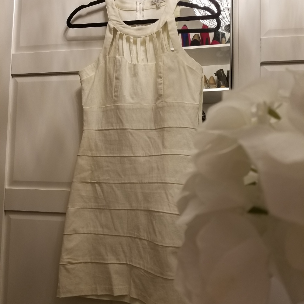 White body con dress
